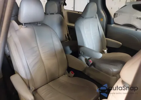 2011 Toyota Sienna Xle from USA, damaged, VIN 5TDDK3DC7BS005827